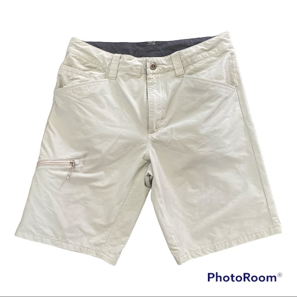 Patagonia Light Khaki Tan Shorts Quick Dry Size 32
